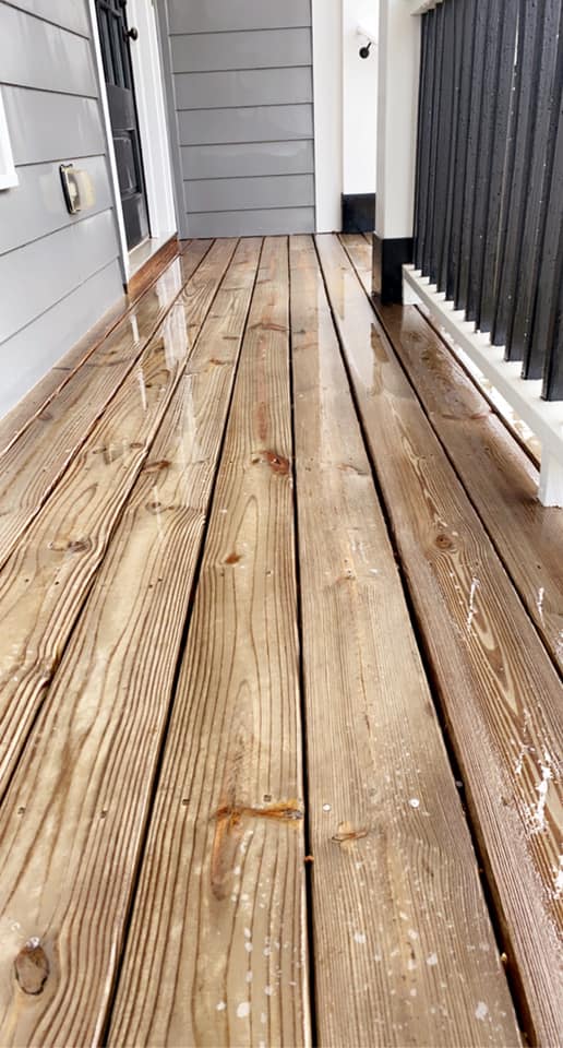 Deck and Fence Cleaning in Miami, FL